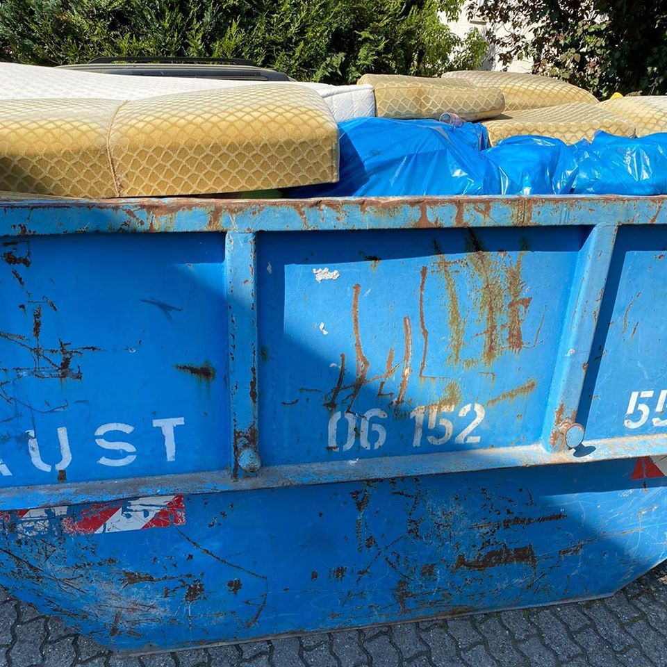 Hausmeisterservice Rüsselsheim - Mülltonnen herausstellen